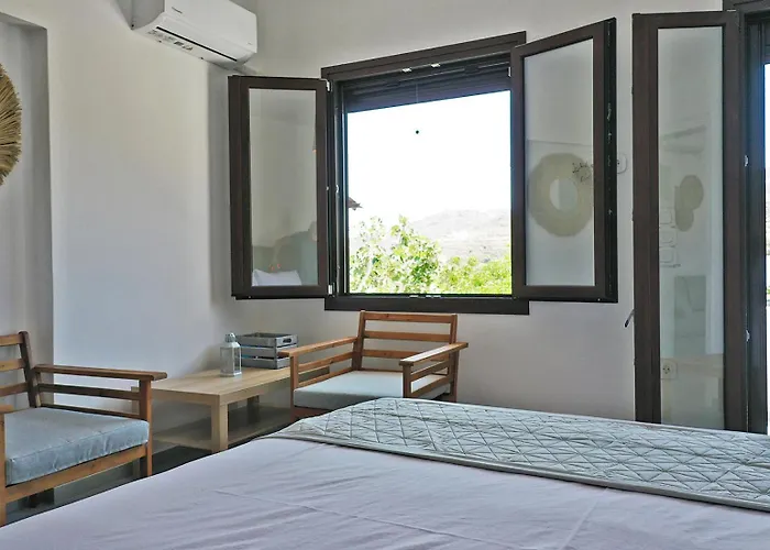 Seaside Escape In Serifos